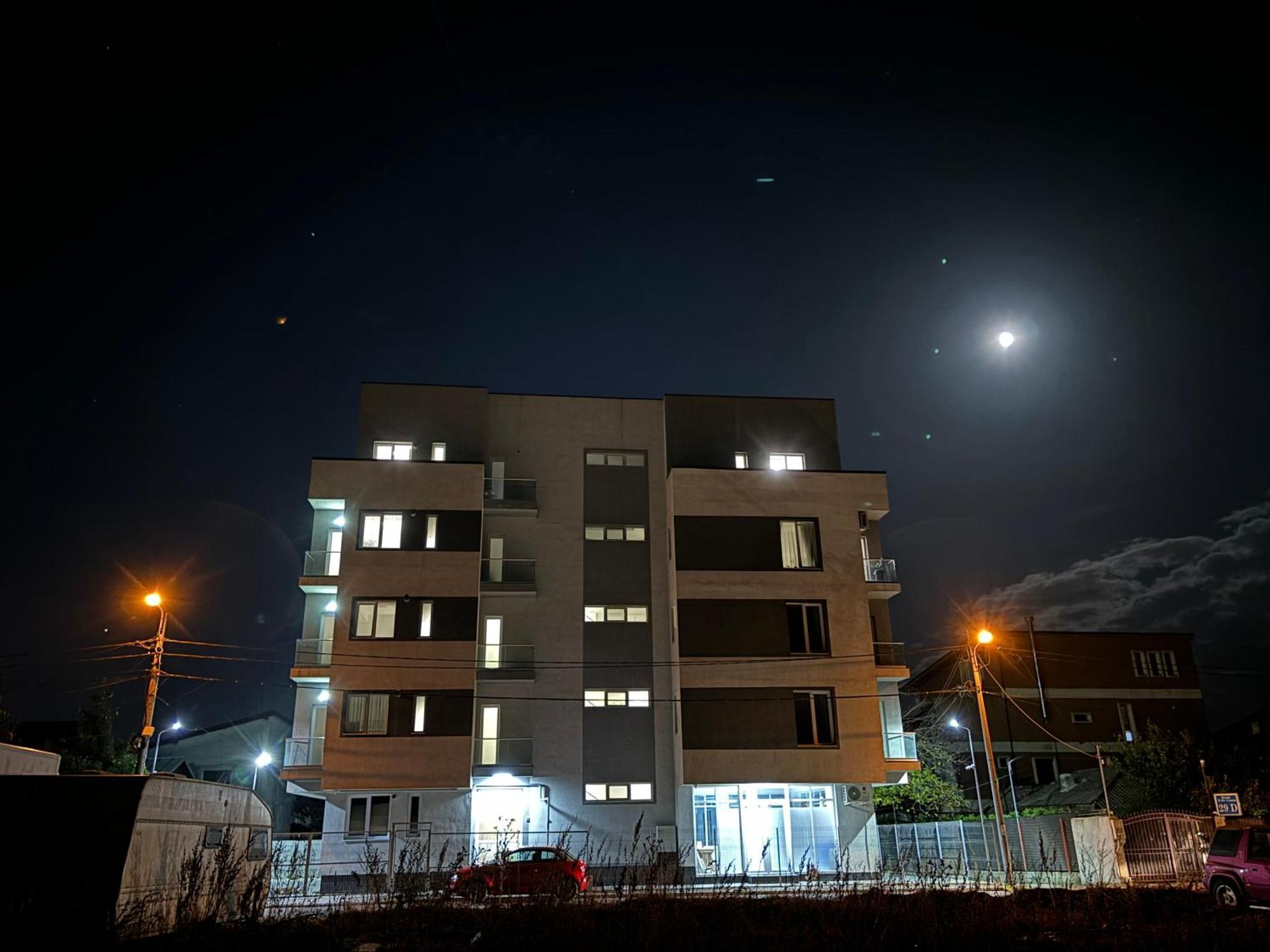 Celine Confort N. D. Cocea Bukarest Exterior foto